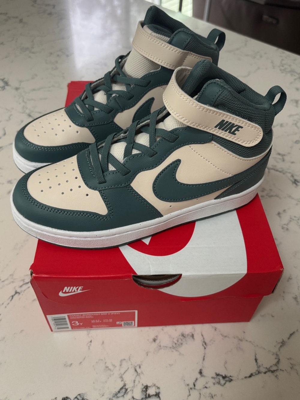 Nike Kids High-Top Sneaker Size 3y (Brand New)